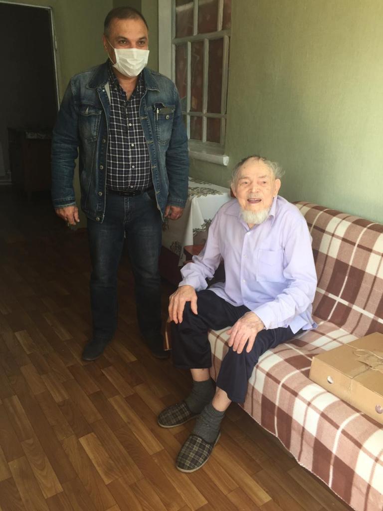 Ветеран ВОВ участник боевых действий Харьянов Николай Петрович