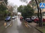 В Сочи хэтчбек Renault сбил 9-летнюю девочку на улице Пластунской - https://sochinews.io