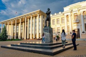 Кубанским библиотекам подарят книги от РГО