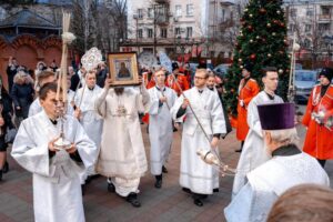 В Краснодаре перекроют автодвижение из-за крестного хода