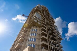 Кубань лидирует по сокращению числа потенциально проблемных строек в России