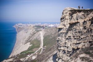 В Анапе спасатели проверили горные склоны