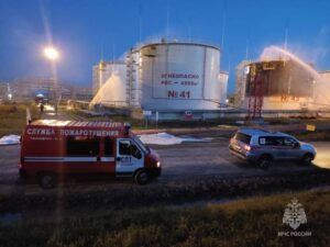 Атакованная беспилотниками нефтебаза Кубани работает в штатном режиме