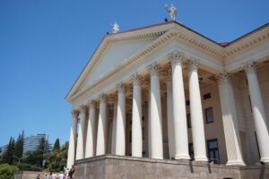 Реконструкцию Зимнего театра в Сочи начнут в 2024 году