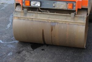 На Кубани водитель катка ответит в суде за смерть дорожного рабочего