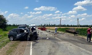 На Кубани в лобовом ДТП погибла туристка из Татарстана