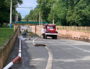 В Армавире расчистят ливневки в затопленном тоннеле