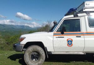 Спасатели второй день ищут в лесах Сочи пожилую женщину