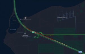 Перед Крымским мостом со стороны Кубани вновь растет пробка