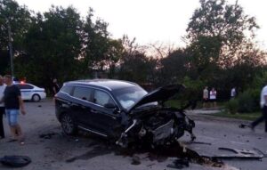 На Кубани автоледи не уступила дорогу BMW и устроила смертельную аварию