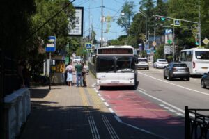 С 1 августа в Сочи подорожает проезд в общественном транспорте