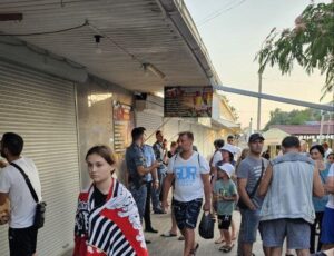 Приставы опечатали торговые ряды в поселке Джемете под Анапой