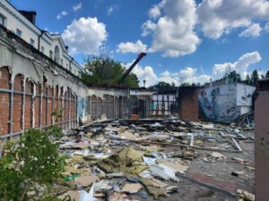В Краснодаре до конца недели начнут сносить постройки за цветочными часами