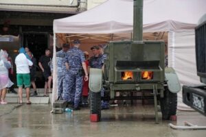 В «Сириусе» развернули пункты помощи для пострадавших от стихии