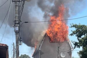 Частный дом горит в Краснодаре на площади 200 «квадратов»
