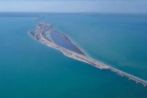 Очередь машин на Крымский мост за ночь увеличилась в восемь раз