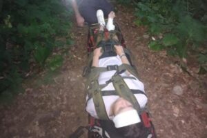 Туристка травмировалась в горах Сочи во время одиночного похода