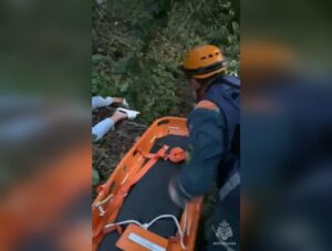 В Сочи туристка сорвалась с пятиметровой стены и сама позвонила спасателям