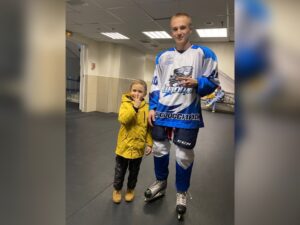Спортсмен из Новороссийска Илья Грудин упал с моста в Южно-Сахалинске, он в реанимации