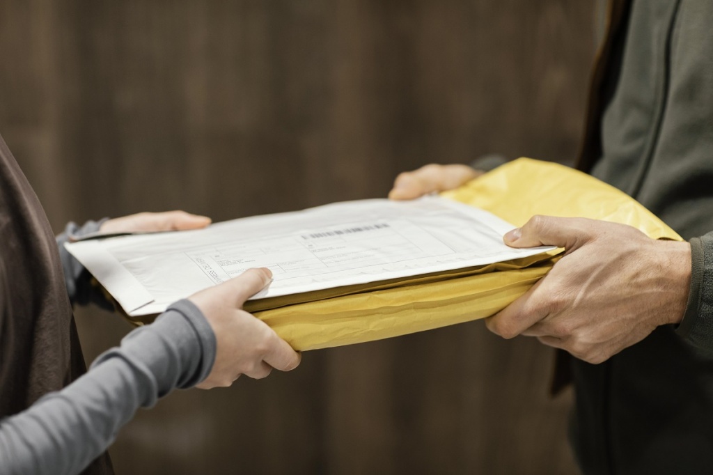 close-up-client-package-delivery.jpg