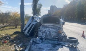 В массовой аварии в Новороссийске пострадали водители трех иномарок