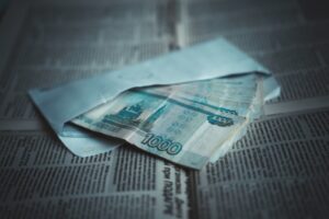 Адвокат из Новороссийска хотел получить 0,5 млн рублей за незаконное посредничество