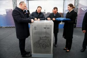 Капсулу времени заложили на месте строительства центра BELARUS в Краснодаре