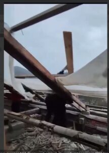 Кабинеты школы № 17 в Архипо-Осиповке оказались под открытым небом