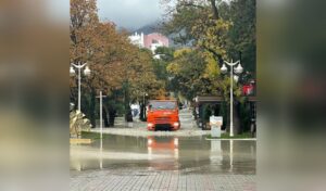 Центр Геленджика ушел под воду из-за мощного ливня