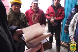 Полицейские задержали 20 мигрантов, находящихся в Краснодаре с нарушениями