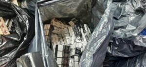 Таможенники обнаружили в Белореченске более 9 тысяч пачек сигарет без акцизов