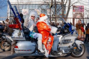 ДедМоробус и Снегуробус проедут по улицам Новороссийска 30 декабря