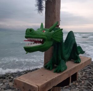 Зеленый дракон прилетел на мыс Суджук в Новороссийске