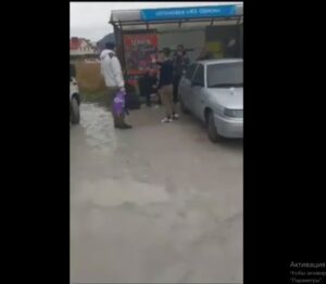 После забастовки водителей маршруток в порядок приведут конечную остановку в Новороссийске