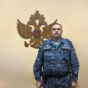 В Краснодаре судебный пристав помог пенсионеру с потерей памяти вернуться домой