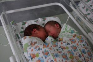В Краснодарском крае за сутки родились четыре двойни