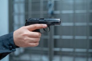 В Краснодаре за стрельбу по маршрутке задержан 22-летний парень