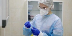 Грипп А подтвердился у 55 детей, снятых с поезда Тюмень — Адлер