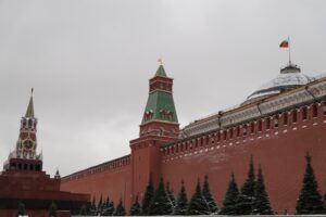 Патриот от 35 лет: на сервисе по поиску работы появилась вакансия президента России