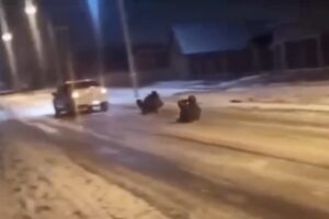 Водитель из Апшеронска наказан за катание людей на ледянках, привязанных к машине