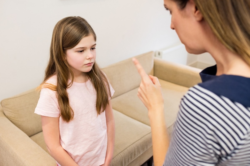mother-scolding-her-daughter-living-room.jpg mother-scolding-her-daughter-living-room.jpg