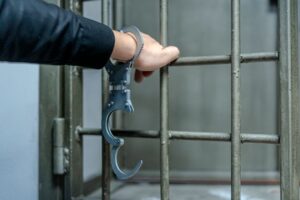 Житель Краснодара обратился в полицию с заявлением о краже 3,5 млн рублей из сейфа