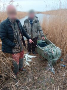 В Каневском районе с поличным поймали семью браконьеров