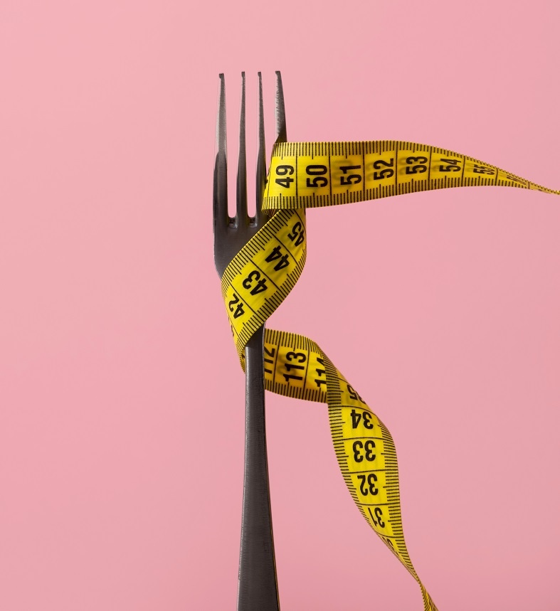 view-tape-measure-with-fork.jpg Вилка, обмотанная портновским сантиметром