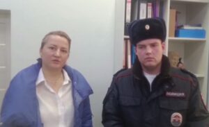 Полицейский в свой выходной помог женщине без сознания, попавшей в ДТП на Кубани