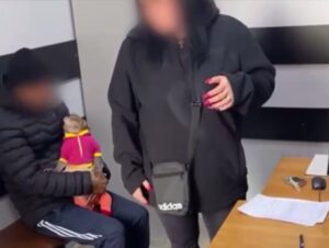 Мартышку использовали как реквизит в фотоателье Сочи