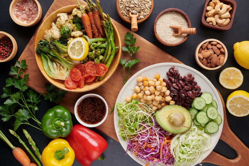 buddha-bowl-dish-with-vegetables-legumes-top-view.jpg правильное питание