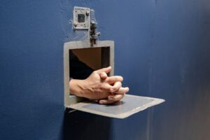 Армавирец попытался ограбить банк, вооружившись ножом