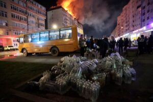 С жильцами горящей многоэтажки в Анапе работают психологи