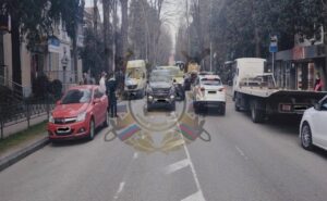Водитель иномарки сбил 11-летнюю девочку, перебегавшую дорогу, в Сочи